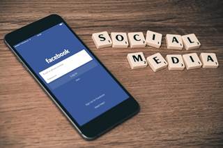 Who's winning the social media management wars? Who's winning the social media management wars?